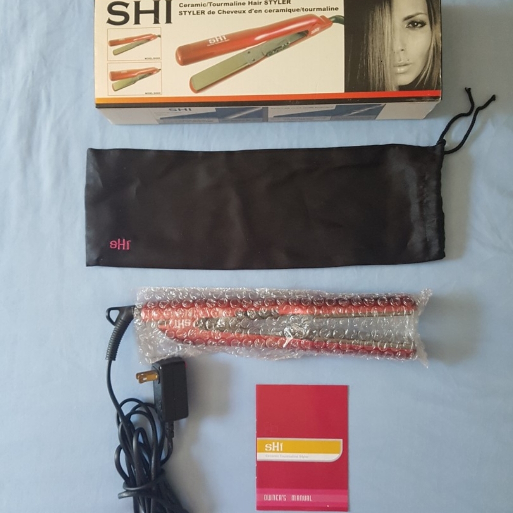 Hair Styler Straightener Flatiron in box